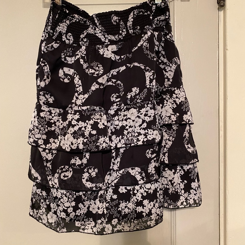 White House Black Market Skirt